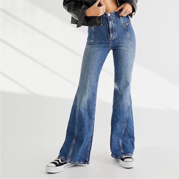 Free People Florence Bell Bottom Jeans Size 29 Medium Wash Boho Flare Denim - Picture 1 of 11